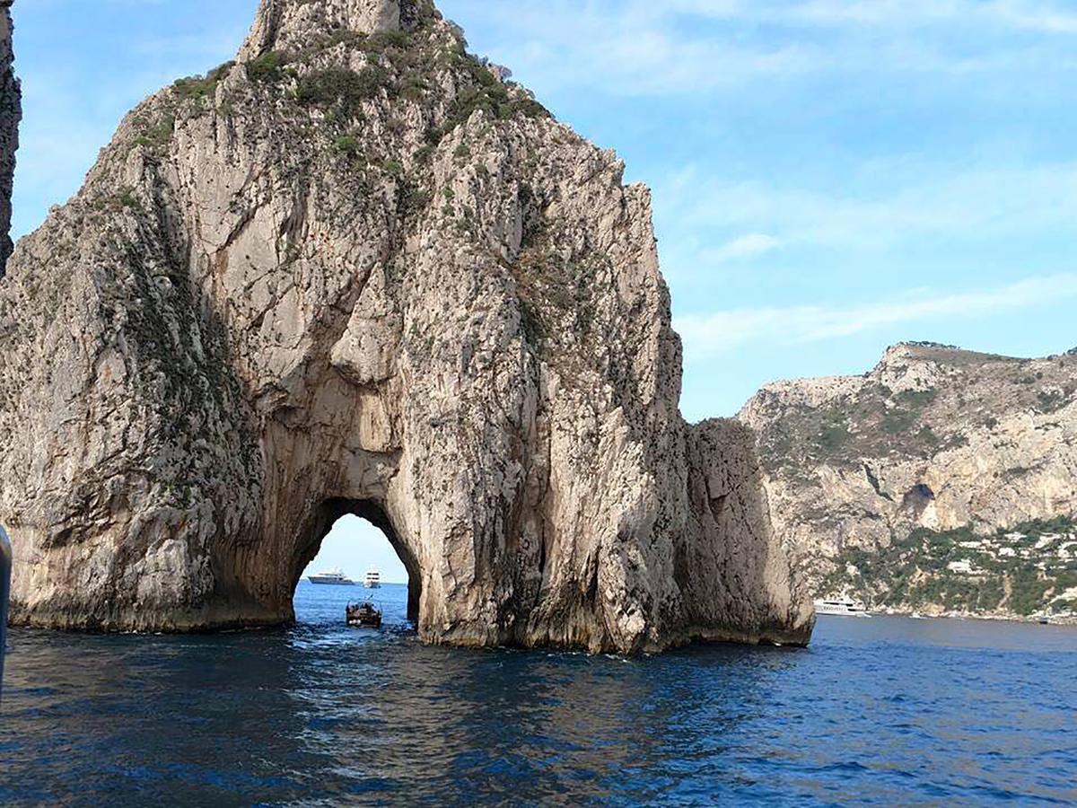 L'Antico Borgo Dei Limoni Bed & Breakfast Amalfi Bagian luar foto