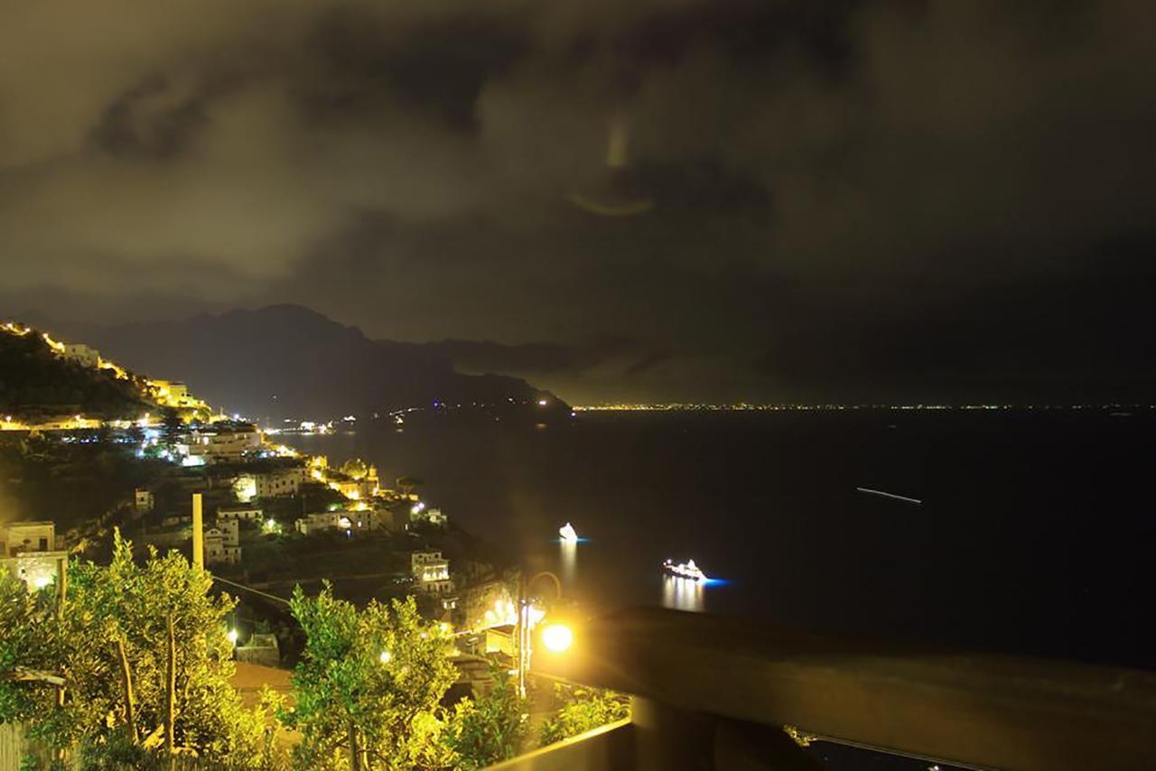 L'Antico Borgo Dei Limoni Bed & Breakfast Amalfi Bagian luar foto