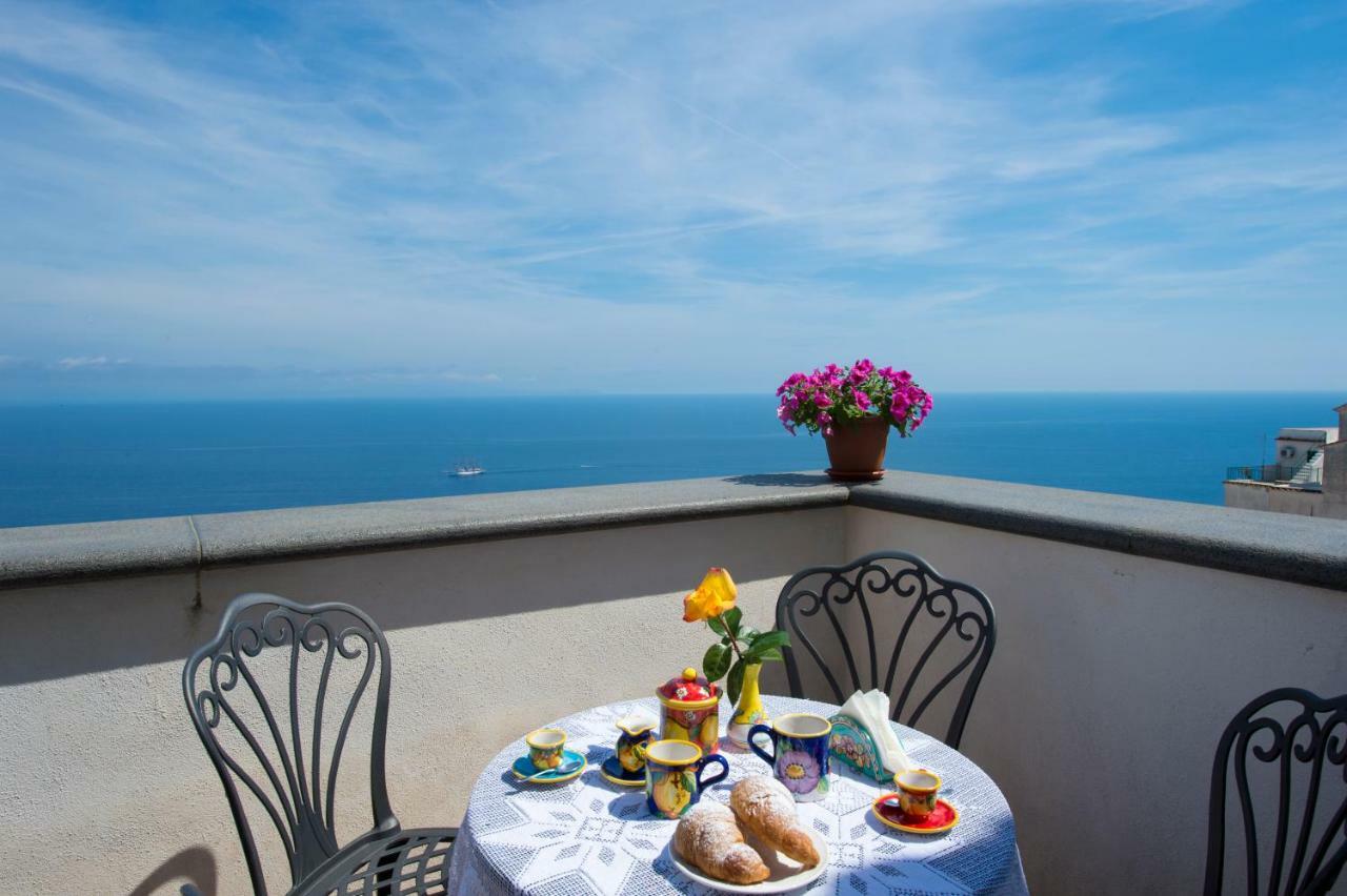 L'Antico Borgo Dei Limoni Bed & Breakfast Amalfi Bagian luar foto